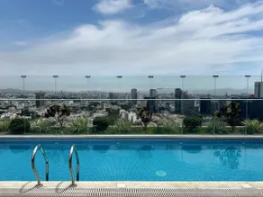Apartment with panoramic view, pool, gym and parking - Image 4