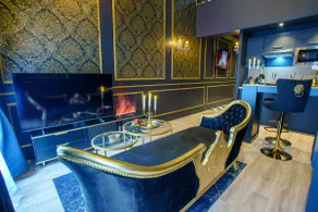 Suite • Private Jacuzzi • Movie Theater • Sedan - Image 2