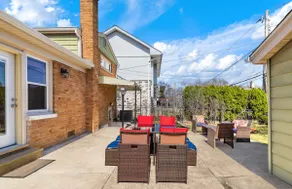 Nature Stay, Near Train, Coffee Bar, Game Room - Image 5