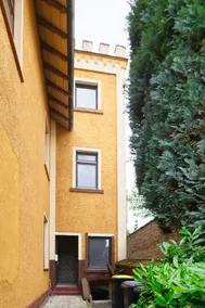 Dream home with garden and billiards near the Rhine - Image 2