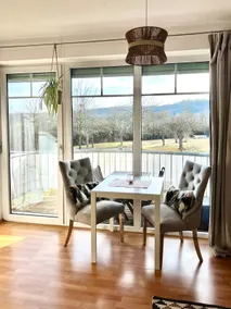 ERDEni apartment with sunny balcony to the spa park - Image 2