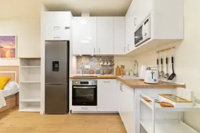 Pablo's Apartments, Suite Madrid f1 - Image 2