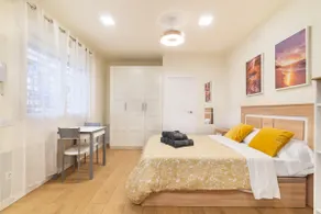 Pablo's Apartments, Suite Madrid f1 - Image 5