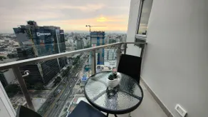 Executive Sunset 32 · San Isidro - Image 2