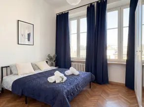 Prestigious Apartment next to the Palace of Culture - Image 5