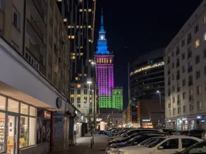 Prestigious Apartment next to the Palace of Culture - Image 2
