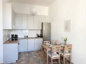 Prestigious Apartment next to the Palace of Culture - Image 4