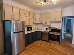 Cottage House - Image 2