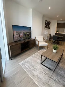 Premium 34th Floor City View Apartment City Centre - Image 2