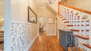 Charming Old Town Retreat in the Heart of Duneland - Image 5