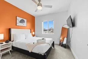 University Circle | Sleeps 6, Free Park, W/D & GYM - Image 5