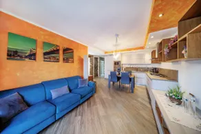 At Pier 10, apartment directly on the lake, garage, A/C - Image 5