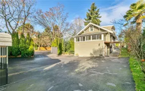 Cozy 4BR House Perfect for Families in West Seattle - Image 3