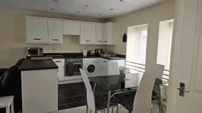 Newquay Detached Holiday Coach House with one parking space - Image 5