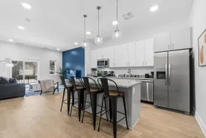 Cozy 1BR Near Museums | Free Parking, GYM, +W/D - Image 3