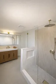 Renovated 3BR Sleeps 8 | Central + Beach Gear - Image 5
