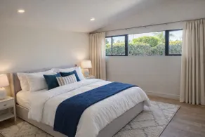 Renovated 3BR Sleeps 8 | Central + Beach Gear - Image 3