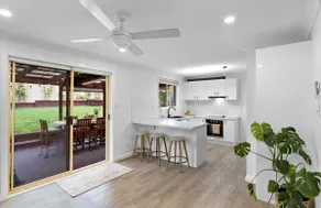 Hot swimming Spa Pool Family Retreat - Image 4