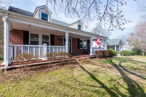 Walk to Downtown! Charming 1939 Oxford Home - Image 5