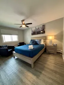 Upscale 2 bedroom close to Niagara Falls! - Image 5