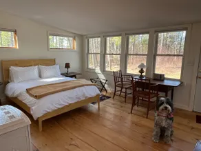 Rustic cabin with A/C at historic orchard & cidery - Image 2