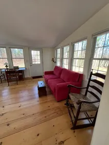 Rustic cabin with A/C at historic orchard & cidery - Image 3