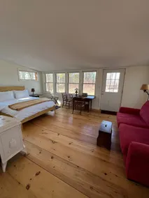 Rustic cabin with A/C at historic orchard & cidery - Image 4