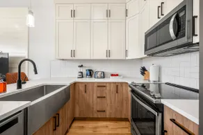 Bright Stylish 3BR | AC | Sleeps 5 | 13 mins to DT - Image 3