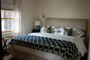The Parsonage 1865 | Bungalow downtown - Image 3