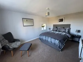 Relaxing Countryside Cottage with Stunning Views - Image 2