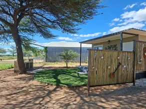 Small Willow Bungalow - Image 2