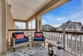 The Blue Lagoon-2 Bed, 2 Bath condo steps to beach - Image 3