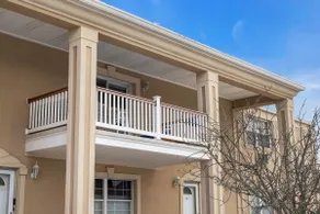 The Blue Lagoon-2 Bed, 2 Bath condo steps to beach - Image 5