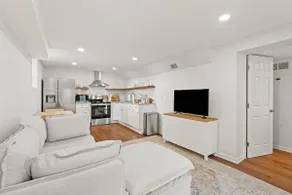 King Bed | Private Entrance | EV Charger | Patio - Image 3