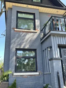 Beautiful East-End Century Home -City & Lake - Image 3