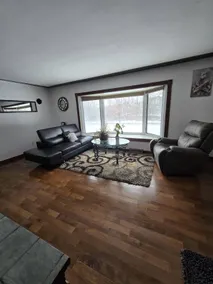 Upper level Riverside Ranch - Image 3