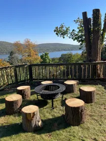 Back Yard Oasis|King Bed| Screened Porch| 1 hr NYC - Image 2