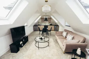 Queensferry Collection Residence 8 - Image 4