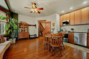 Victorian Antique One Bedroom Unit + Bonus Sunroom - Image 5