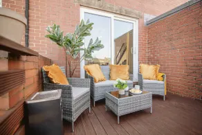 Golden Luxury Retreat 2 Bath Parking 16PPL - Image 5