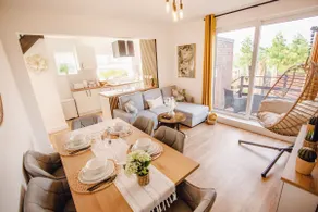 Golden Luxury Retreat 2 Bath Parking 16PPL - Image 2