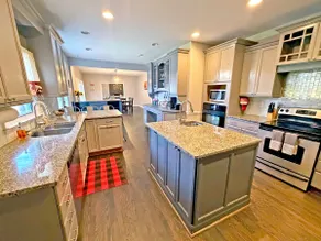 Spacious 5BR Escape | Quiet Pondside Setting - Image 3