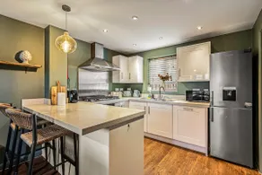 The Seven Residence - Hot tub, 5 min to Bicester Village, Pet friendly - Image 4