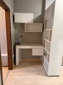 Apartment with its own parking and secure access. - Image 4