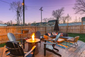 Amazing Backyard Only 2 miles to Downtown with Sauna and FirePit - Image 4