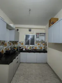 Cozy 3 BHK Apartment in Guwahati (Entire Unit) - Image 4