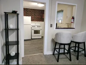 Comfy, cozy, quiet 3 bedrooms, close to downtown - Image 5