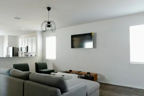 Simple Home Near TCU, AT&T Stadium, and Mansfield - Image 2