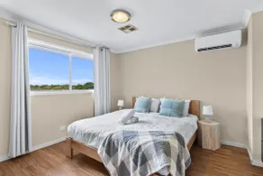 Spacious 2-Storey 4BR House Family Friendly - Image 4