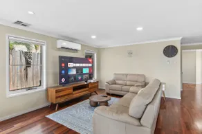 Spacious 2-Storey 4BR House Family Friendly - Image 2